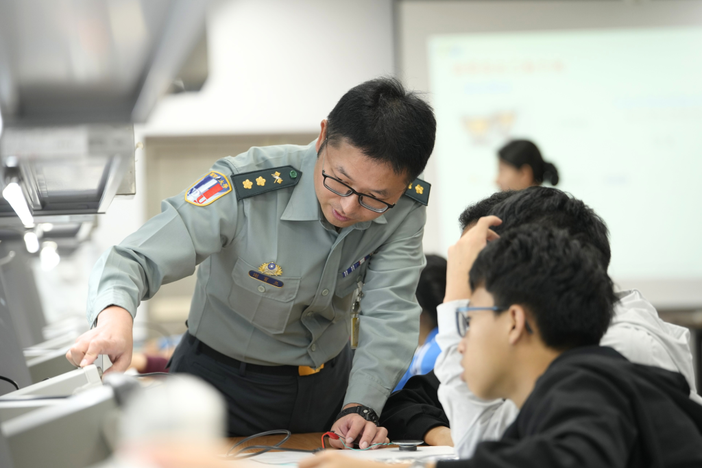 Taiwan’s First Dual-Degree Program in Defense and Technology: Four Key Pillars for Cultivating Experts